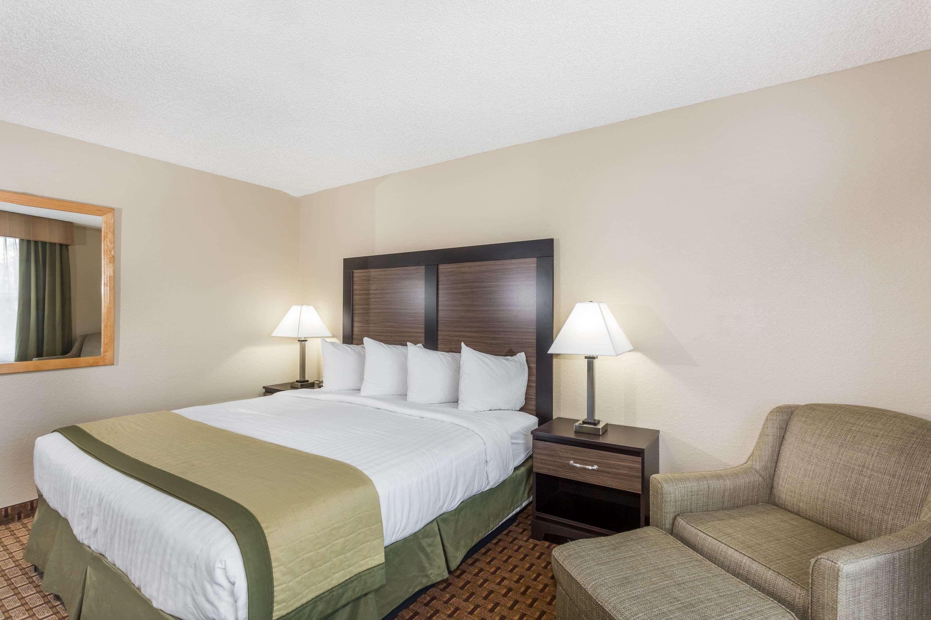 Baymont By Wyndham Fort Myers Airport Экстерьер фото